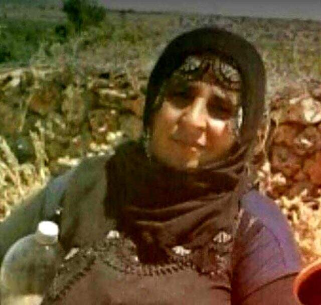 Eşini seccade üzerinde öldüresiye deven koca, tutuklandı