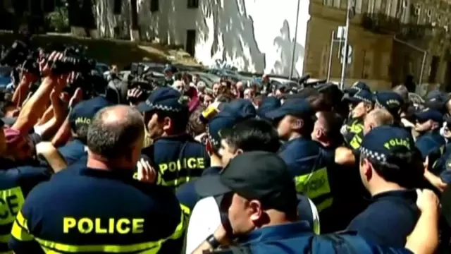 Gürcistan'da Başbakan Adayı Gakharia karşıtı protesto Gürcistan'da Başbakan Adayı Gakharia karşıtı protesto