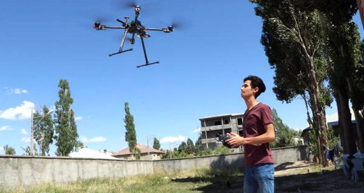 Hakkari Yüksekovalı genç, 5 kilometre yükselebilen drone tasarladı