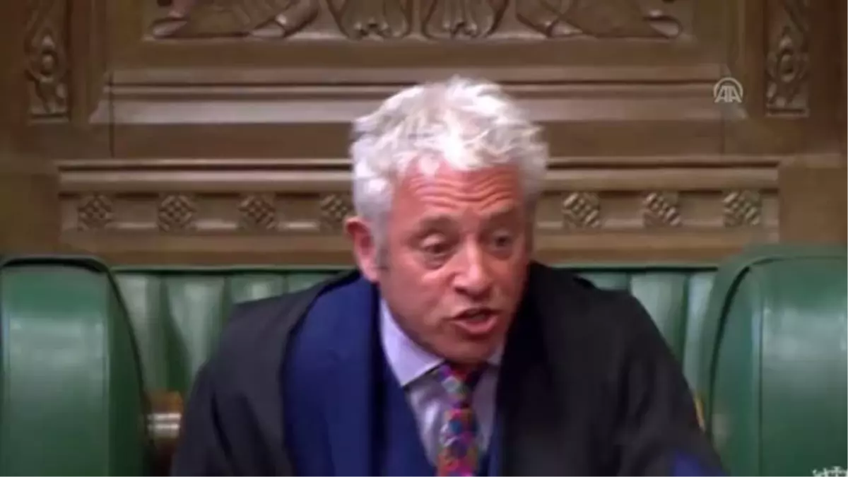 İngiltere'de hükümet parlamentodaki çoğunluğunu kaybetti