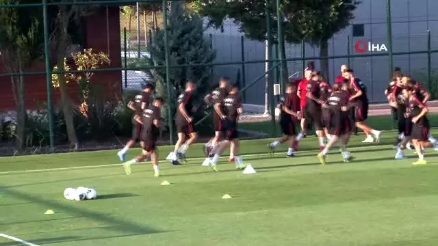 Milliler hazırlıklarını sürdürdü Milliler hazırlıklarını sürdürdü