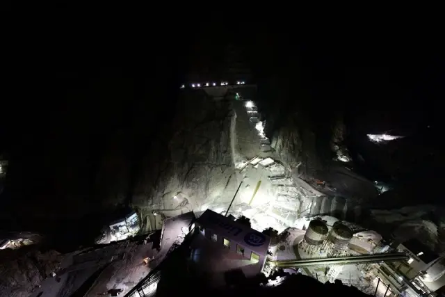 Yusufeli Barajı'nın yüksekliği 130 metreye ulaştı Yusufeli Barajı'nın yüksekliği 130 metreye ulaştı