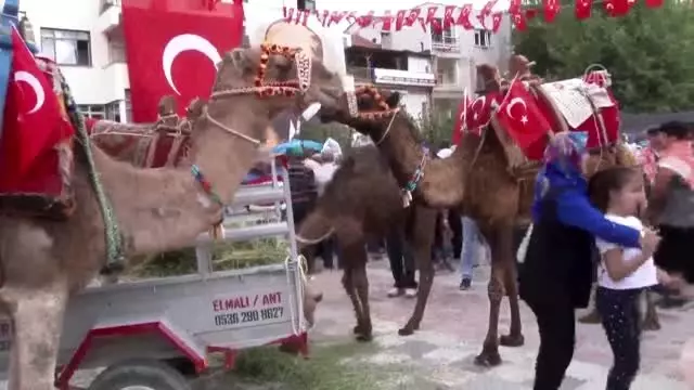 Antalya'da Yörük göçü canlandırıldı Antalya'da Yörük göçü canlandırıldı
