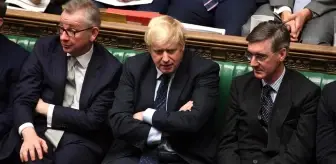 Theresa May: Kritik gündem oylamasını kaybeden Johnson'a, İngiliz basınından sert eleştiri! Theresa May: Kritik gündem oylamasını kaybeden Johnson'a, İngiliz basınından sert eleştiri!