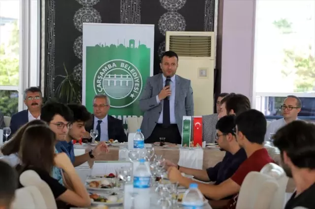 Çarşamba protokolü üniversiteyi kazanan öğrencilerle buluştu Çarşamba protokolü üniversiteyi kazanan öğrencilerle buluştu