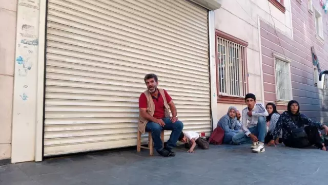 HDP önünde eylem yapan aile sayısı 4'e yükseldi HDP önünde eylem yapan aile sayısı 4'e yükseldi
