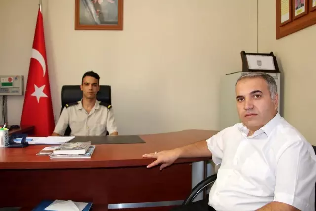 Kaymakam Duru'dan yeni komutanlara ziyaret Kaymakam Duru'dan yeni komutanlara ziyaret