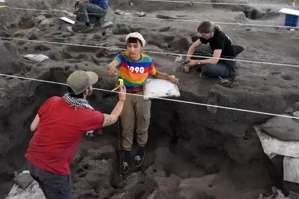 Konya'daki boncuklu höyük'te yaşayanlar, avrupa'ya göç etmiş Konya'daki boncuklu höyük'te yaşayanlar, avrupa'ya göç etmiş