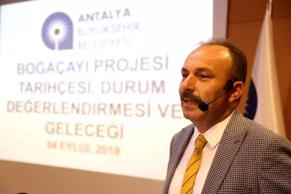 Konyaaltı sahili'nin bazı bölümleri 41 yılda 86 metre geriledi Konyaaltı sahili'nin bazı bölümleri 41 yılda 86 metre geriledi