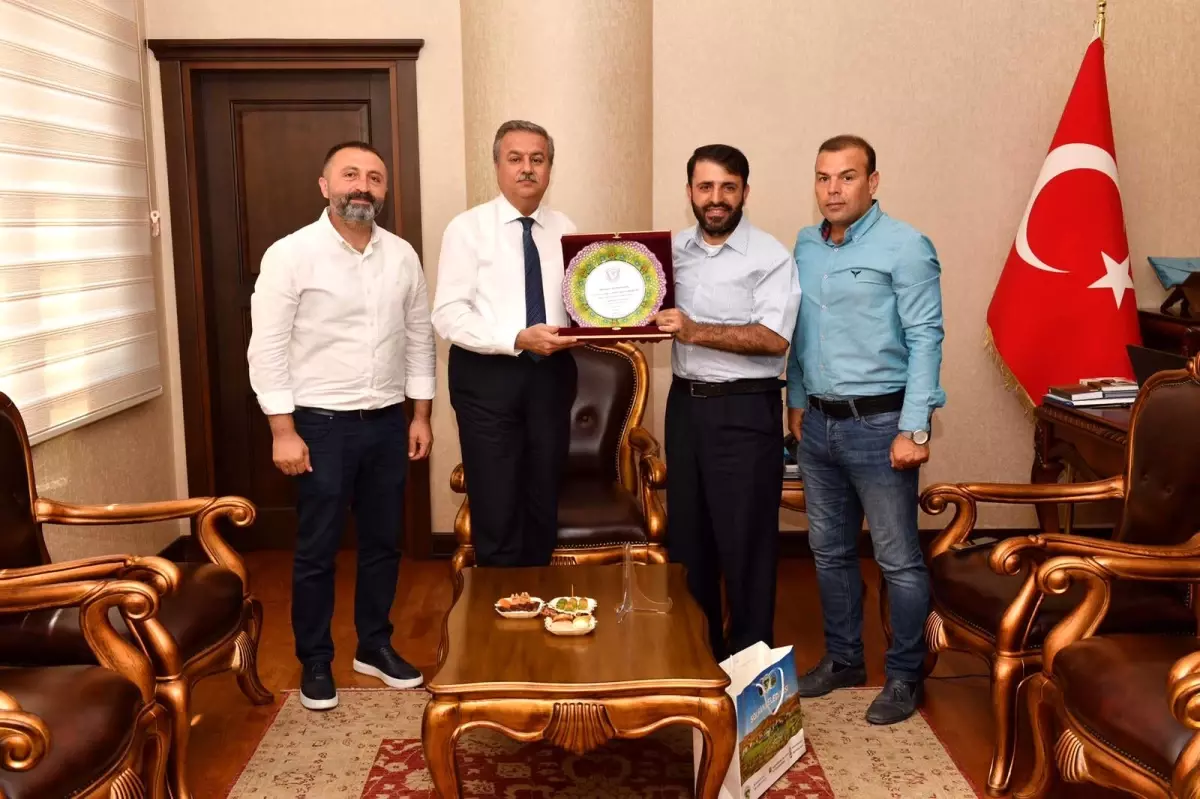 Mersingücü Gençlik ve Spor Kulübü, Mersin Valisi Ali İhsan Su'yu ziyaret etti