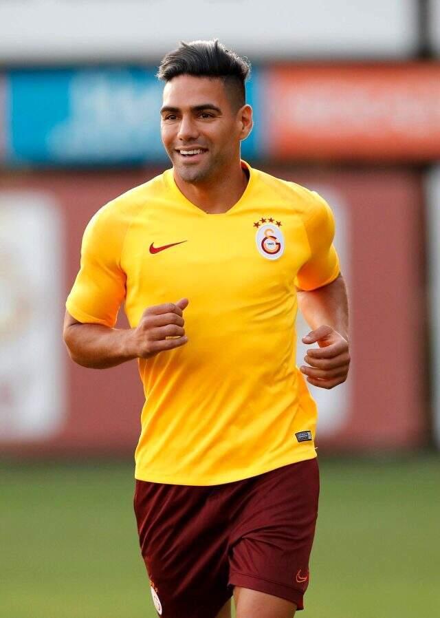 Radamel Falcao: Galatasaray taraftarı kalbimi çaldı