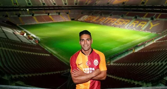 Radamel Falcao'nun maaşı bonuslarla birlikte 7,5 milyon euroyu bulabilir!