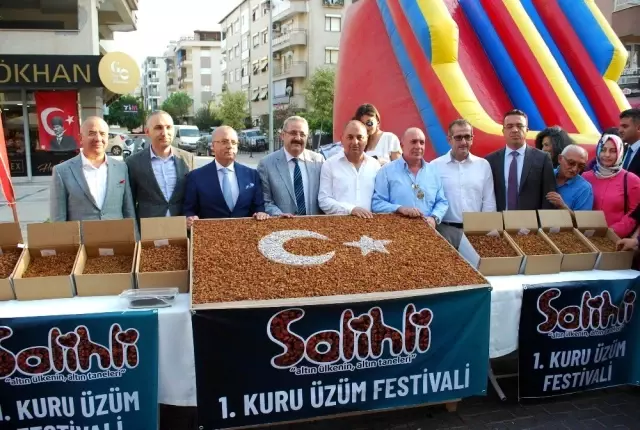 Salihli'de çifte kutlama