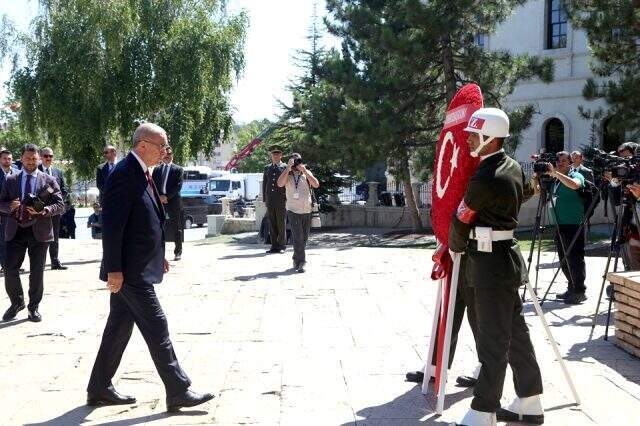Son Dakika: Cumhurbaşkanı Erdoğan'dan Sivas'a Yüksek Hızlı Tren müjdesi
