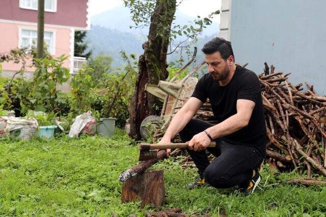 Tatilini köyünde geçiren Davut Güloğlu: Şehirde büyüyen çocuklara acıyorum