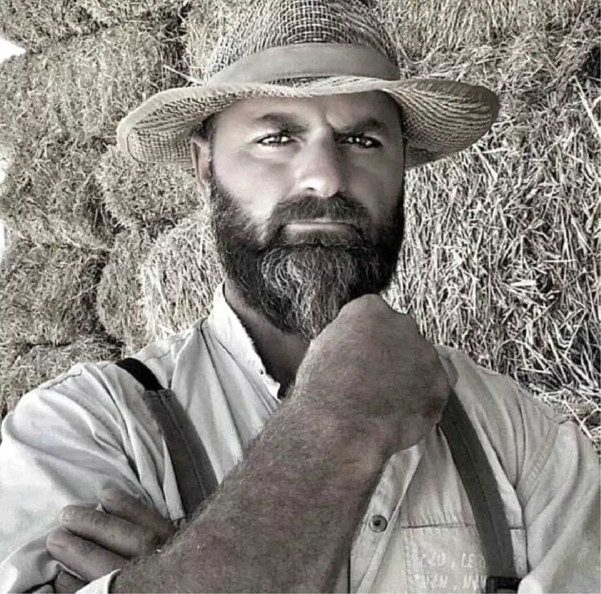 Badem ağaçlarını ilaçlamaya giderken kazada öldü