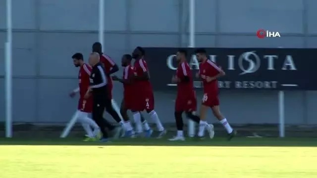 Çalımbay: 'Final niteliğinde maçlarımız var' Çalımbay: 'Final niteliğinde maçlarımız var'