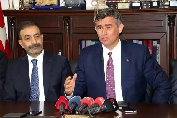 Feyzioğlu: türkiye barolar birliği sürekli kurultay peşinde koşan bir yapı değil Feyzioğlu: türkiye barolar birliği sürekli kurultay peşinde koşan bir yapı değil