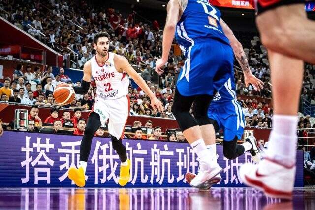 Son Dakika: A Milli Basketbol Takımımız, Çekya'ya 91-76 yenildi!