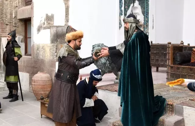 3. Alaeddin Keykubat'ın temsili beratı Söğüt'e gönderildi