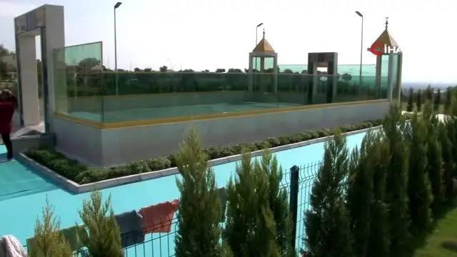 Bakan Selçuk, eski Bakan Koç'un babasının yaptırdığı namazgahı ibadete açtı