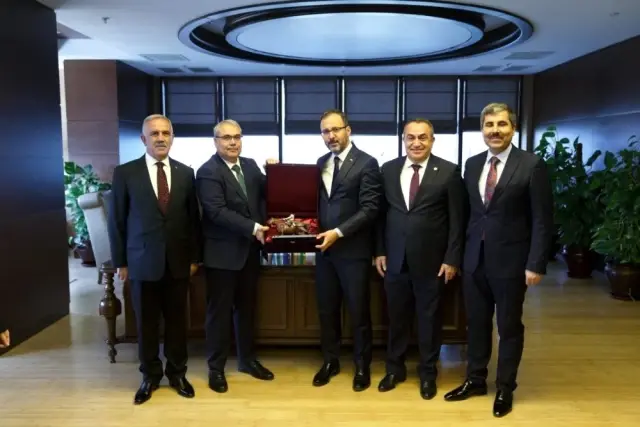 Başkan Asya, Ankara'da temaslarını sürdürüyor Başkan Asya, Ankara'da temaslarını sürdürüyor