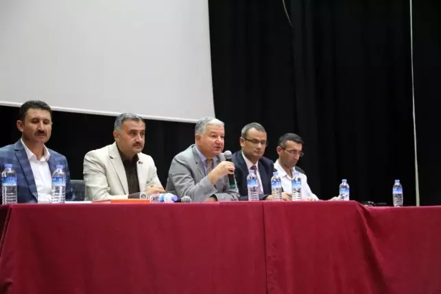 Develi'de öğrenci taşımacılığı ile ilgili toplantı yapıldı Develi'de öğrenci taşımacılığı ile ilgili toplantı yapıldı