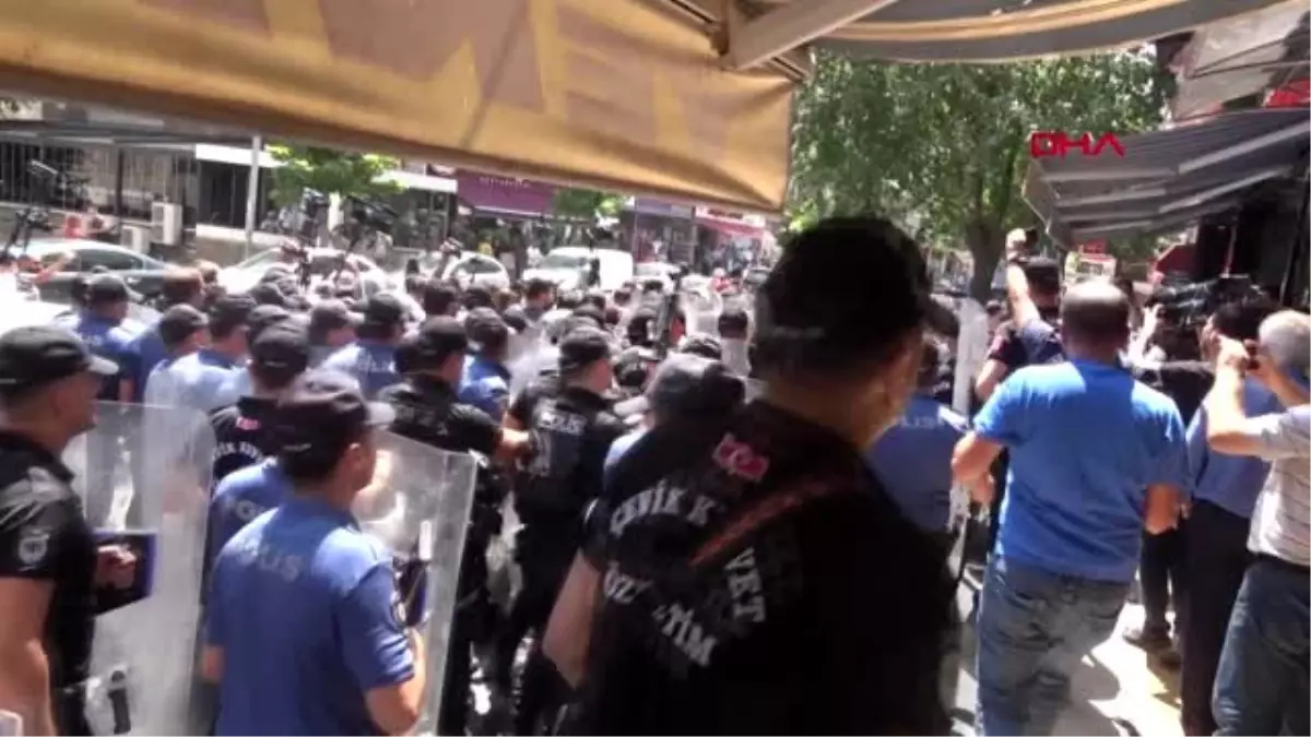 Diyarbakır hdp'li lice belediye başkanı yol kapama eyleminde gözaltına alındı )