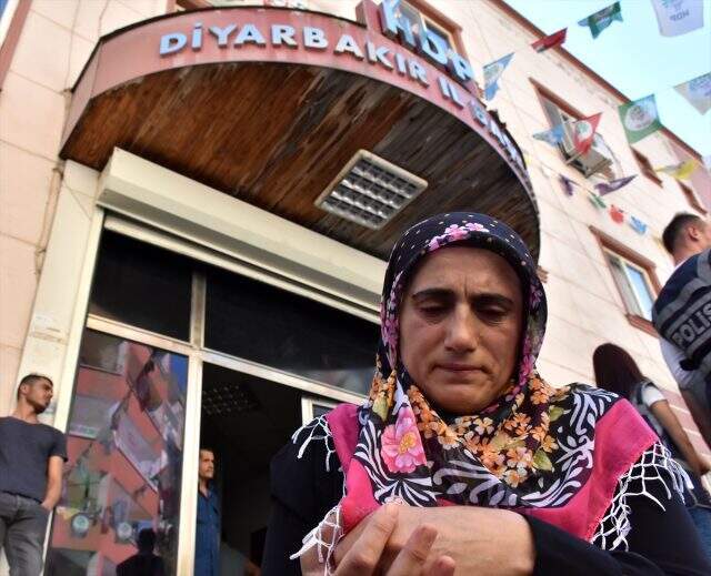 HDP'den Diyarbakır'daki ailelere çağrı: Çocuklarınızı AKP'ye sorun