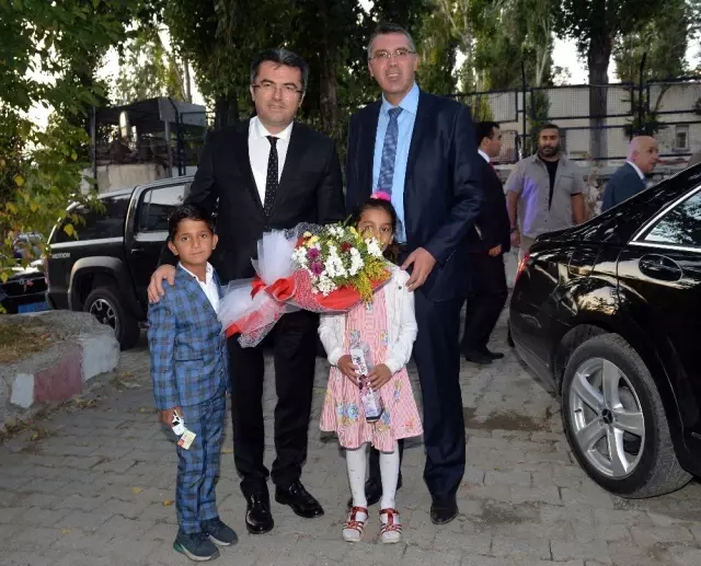 Vali Memiş güney ilçelerinde... Vali Memiş güney ilçelerinde...