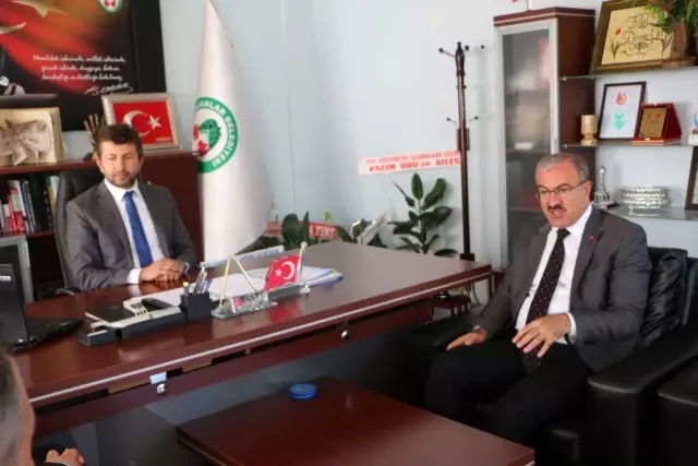 Vali Toraman, Pazarlar'da muhtarlarla toplantı yaptı Vali Toraman, Pazarlar'da muhtarlarla toplantı yaptı