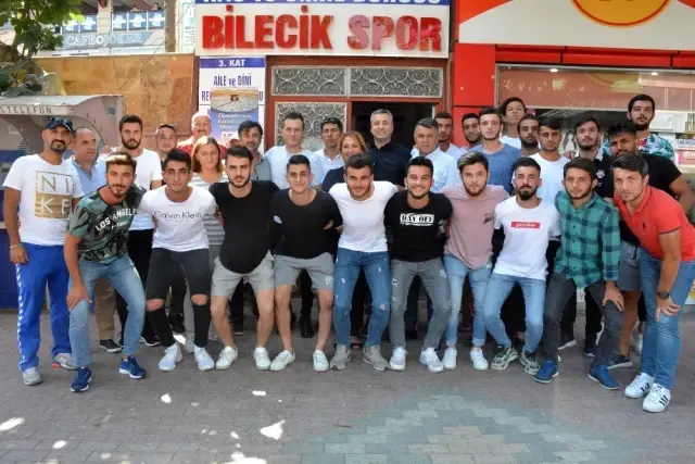 Bilecikspor'dan imza şovu