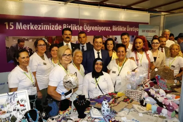 Konak Belediyesi'nin standı ilgi odağı oldu Konak Belediyesi'nin standı ilgi odağı oldu