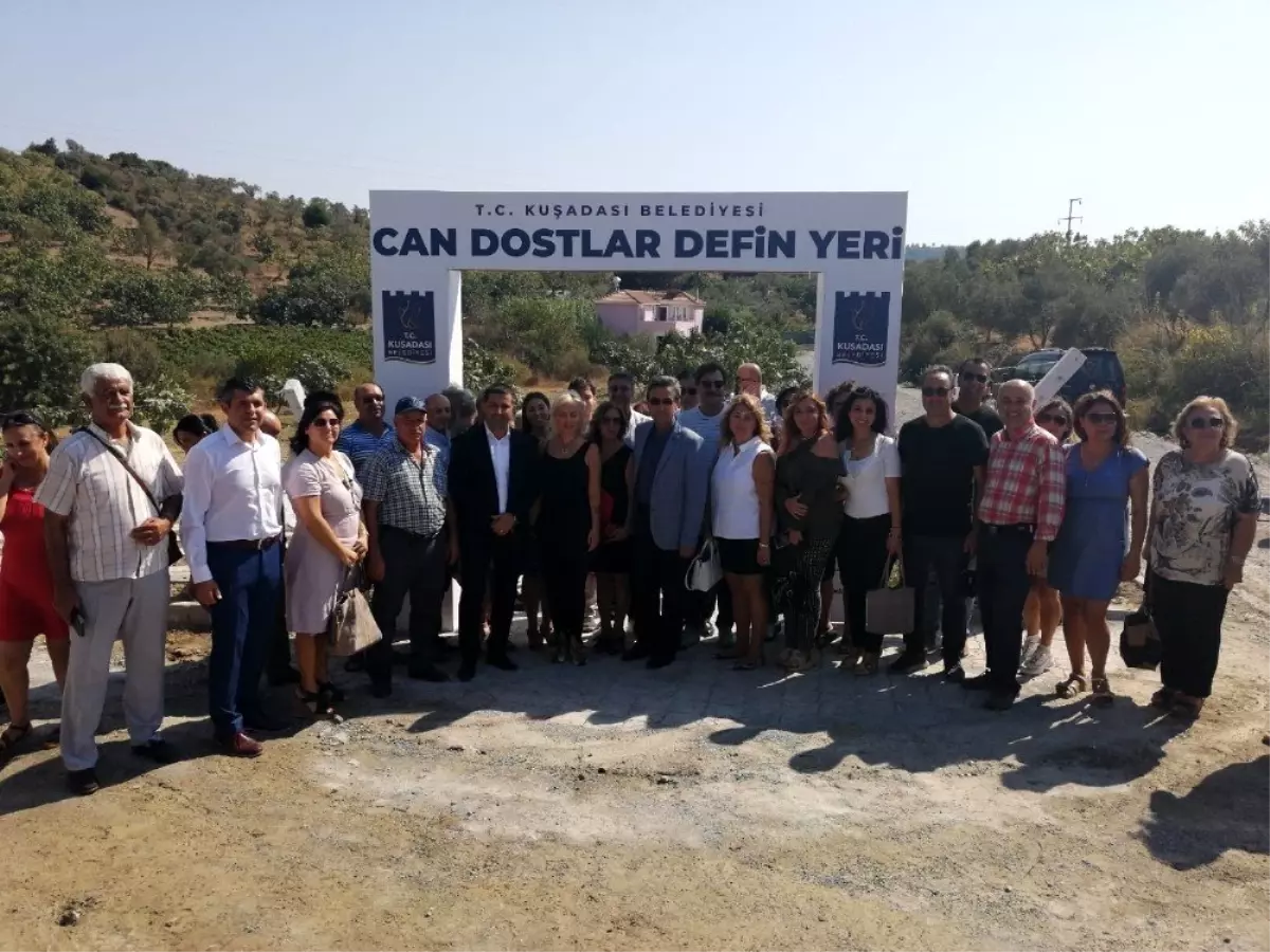 Kuşadası'nda 'Can Dostlar Defin Yeri' hizmete girdi