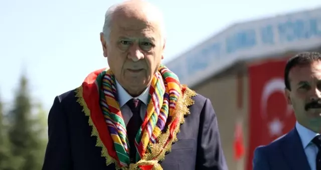 Devlet Bahçeli'den, ErtuÄrul Gazi'yi anma etkinliÄinde önemli mesaj: Biz bu aziz vatanı çekiliÅten kazanmadık