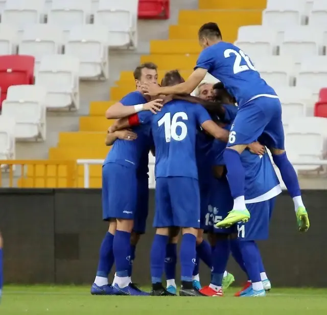 Dostluk maçını Erzurumspor kazandı Dostluk maçını Erzurumspor kazandı