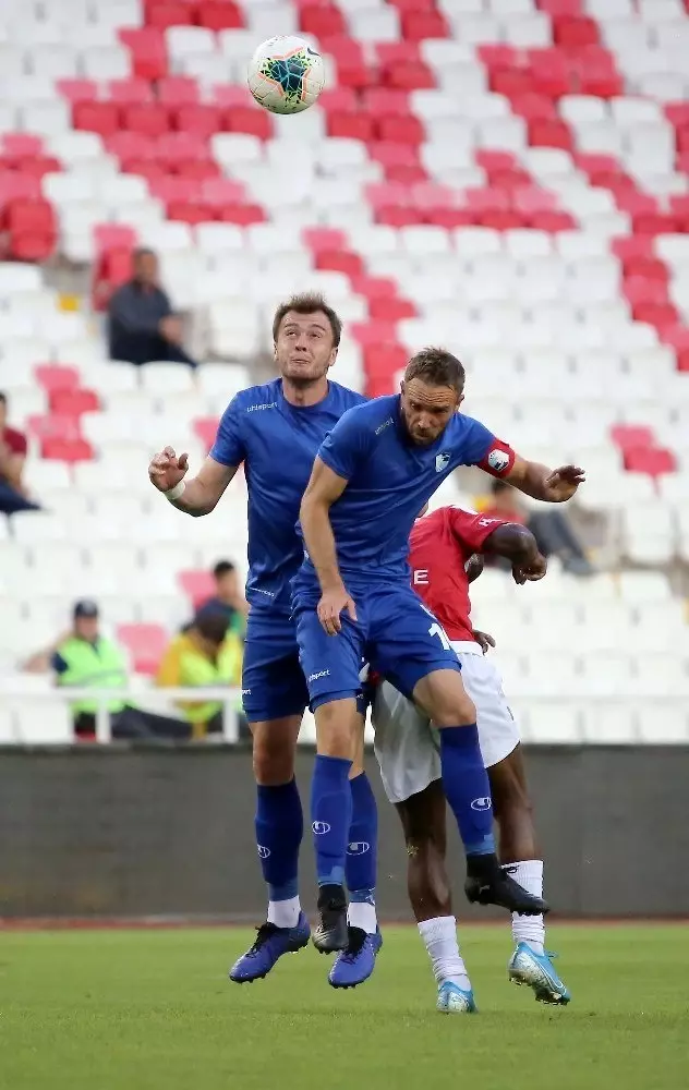 Dostluk maçını Erzurumspor kazandı Dostluk maçını Erzurumspor kazandı