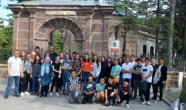 Uyum sürecini Söğüt Şenlikleri'ne katılarak geçirdiler Uyum sürecini Söğüt Şenlikleri'ne katılarak geçirdiler