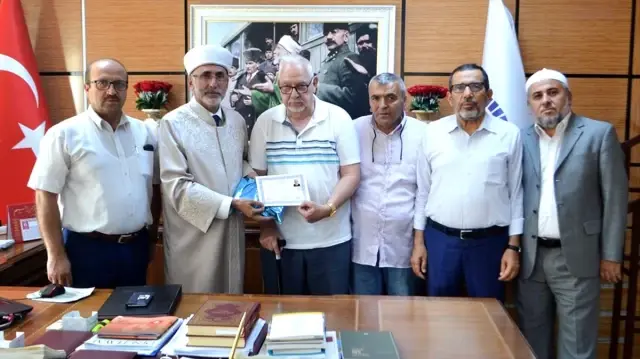 82 yaşında İslamiyeti seçti 82 yaşında İslamiyeti seçti