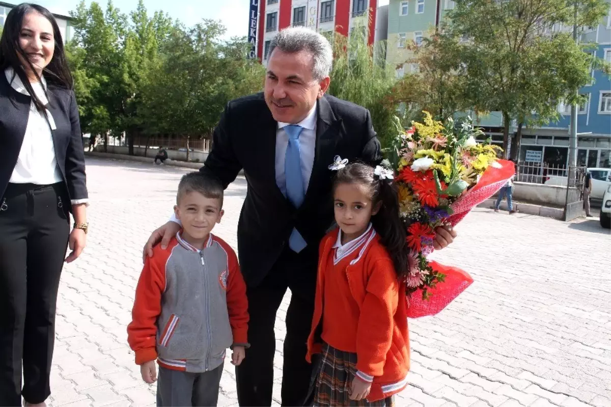 Ağrı'da 2019-2020 eğitim-öğretim yılının ilk günü