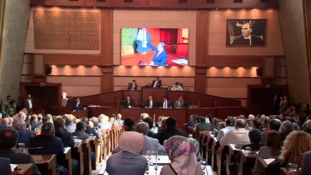 AK Partili üyenin 'İsraf yapanın Allah belasını versin' çıkışına CHP ve İYİ Parti 'Amin' dedi AK Partili üyenin 'İsraf yapanın Allah belasını versin' çıkışına CHP ve İYİ Parti 'Amin' dedi