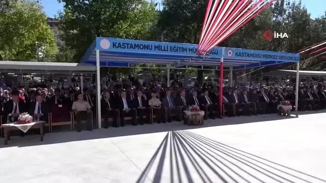 Bakan Yardımcısı Safran: 'Öğrencilerimiz LGS gibi sınavların stresinden kurtulacak' Bakan Yardımcısı Safran: 'Öğrencilerimiz LGS gibi sınavların stresinden kurtulacak'