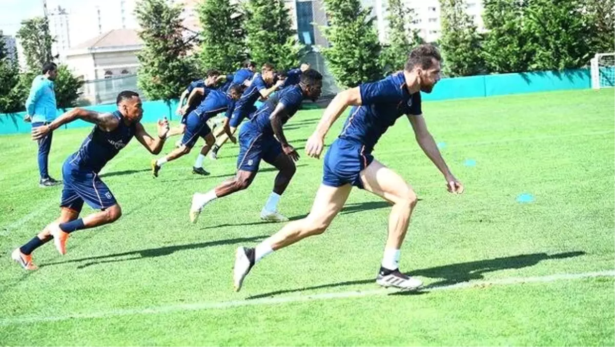 Başakşehir 5 eksikle çalıştı