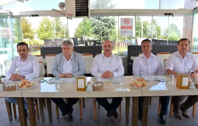 Başkan Kılıç, zabıta personeliyle biraraya geldi Başkan Kılıç, zabıta personeliyle biraraya geldi