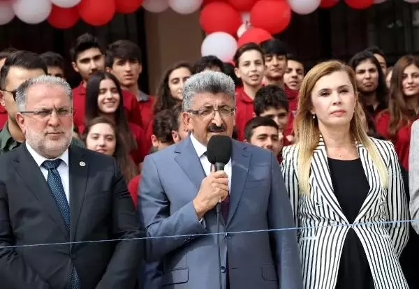 Cumhurbaşkanı erdoğan, telekonferansla van'daki lisenin açılışını yaptı