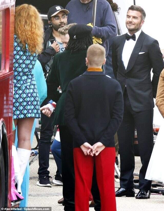 David Beckham, reklam filminde Çinli model ile evlendi