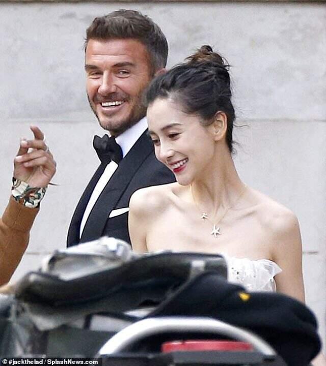 David Beckham, reklam filminde Çinli model ile evlendi