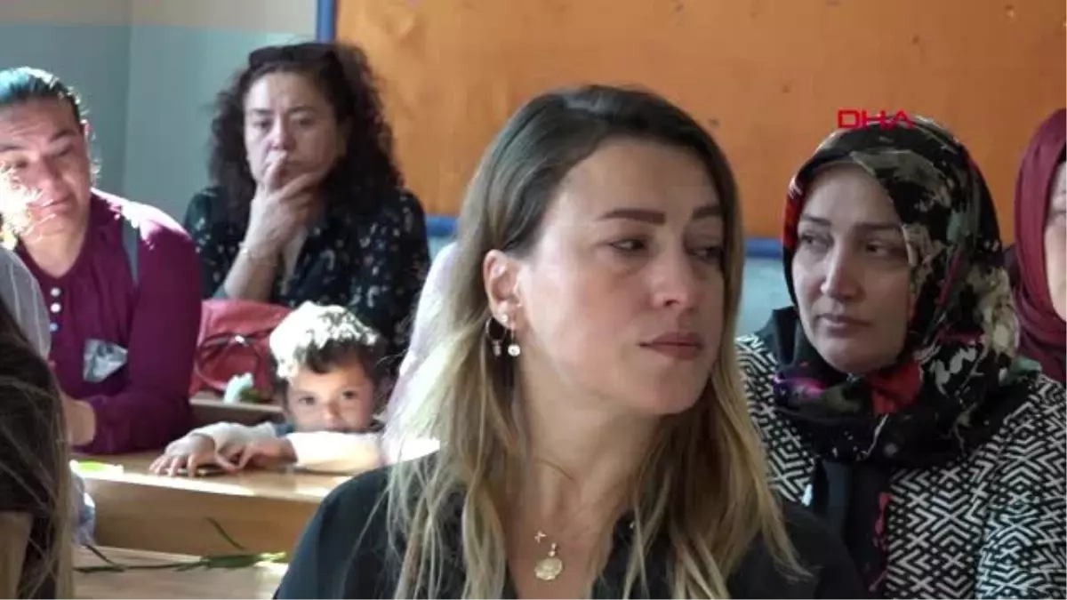 Eskişehir'de kazada ölen öğretmen sınıfında çiçeklerle anıldı