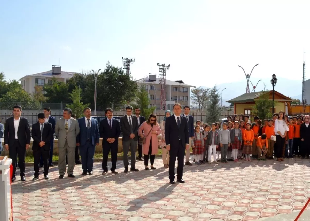 Gürpınar'da yeni eğitim yılı törenle başladı