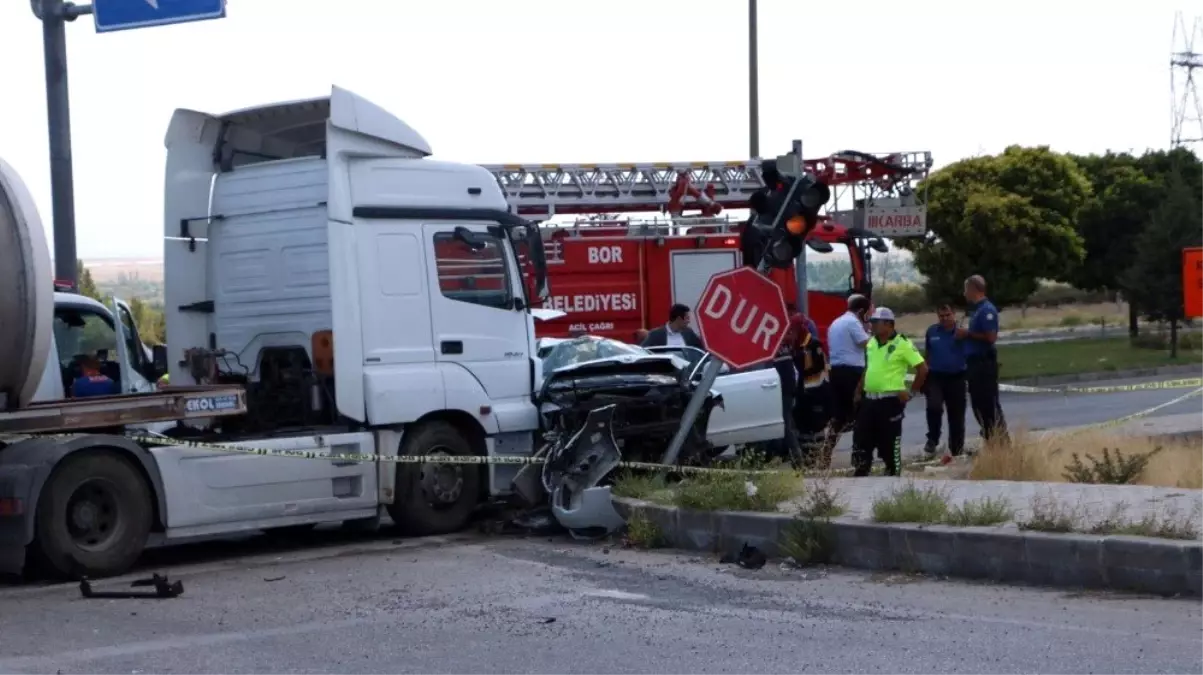 Hatay Emniyet Müdürü ve ailesi kaza geçirdi